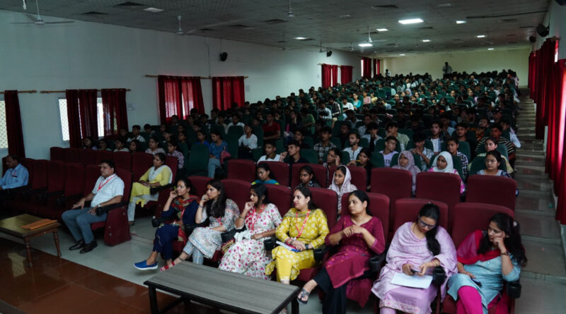 एसजीआरआरयू में राष्ट्रीय एंटी -‘रैगिंग डे पर विभिन्न कार्यक्रमों का आयेजन