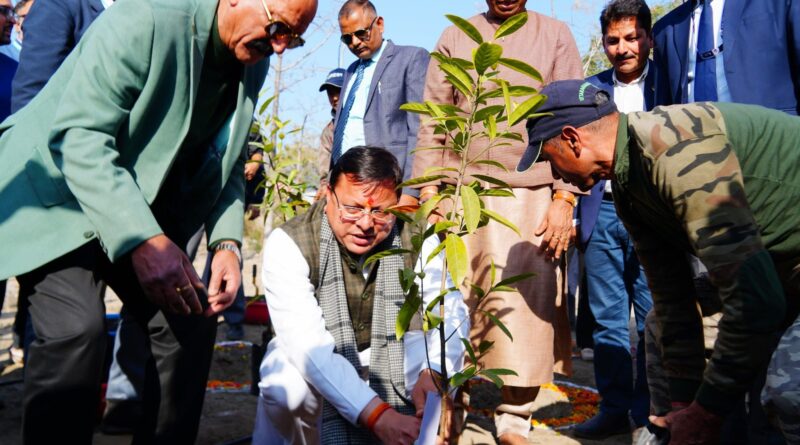 खेल वन में पौधारोपण का मुख्यमंत्री पुष्कर सिंह धामी ने विजेता खिलाड़ियों के साथ किया शुभारंभ