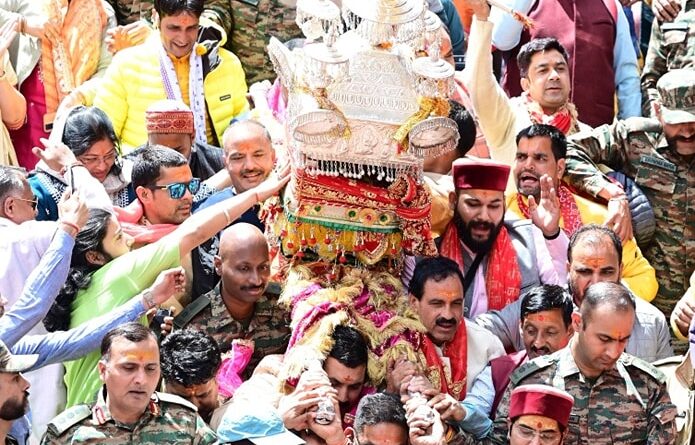 श्री गंगोत्री धाम और श्री यमुनोत्री धाम के कपाट खुलने के साथ ही कल से शुरु होने जा रही चारधाम यात्रा