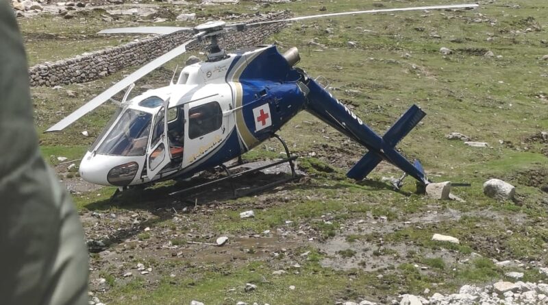 संजीवनी हेली एंबुलेंस का विमान केदारनाथ में लेंडिंग से पहले दुर्घटनाग्रस्त, सभी सुरक्षित