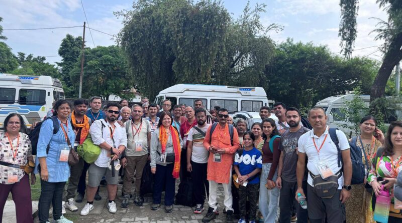 पवित्र कैलाश मानसरोवर यात्रा 2025 के दूसरे जत्थे का टनकपुर में परंपरागत उत्तराखण्डी अंदाज में भव्य स्वागत