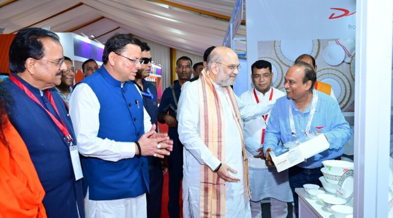 केन्द्रीय गृह मंत्री अमित शाह ने रूद्रपुर में आयोजित निवेश उत्सव कार्यक्रम के दौरान शनिवार को कुल ₹ 1342.84 करोड़ रूपये की योजनाओं का लोकार्पण एवं शिलान्यास किया