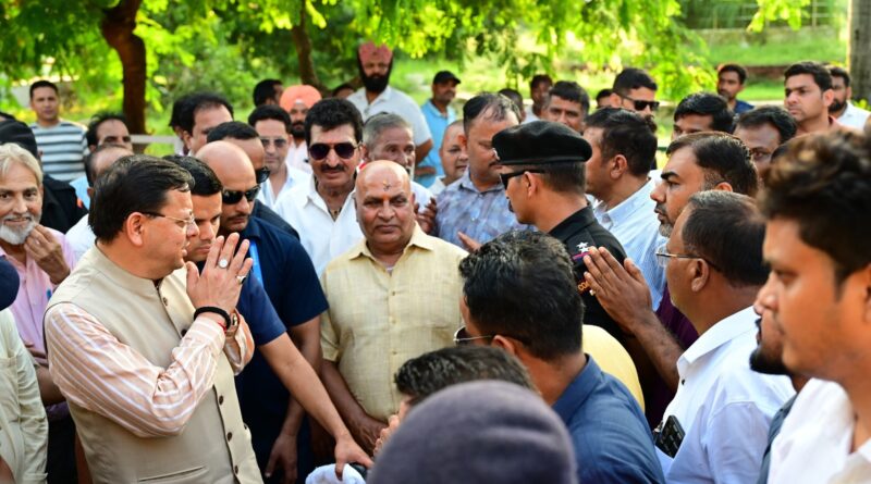 मुख्यमंत्री पुष्कर सिंह धामी ने खटीमा में क्षेत्र की जनता से मुलाकात की, उनकी समस्याएं सुनी, संबंधित अधिकारियों को दिए निर्देश