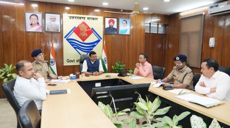 धार्मिक स्थलों में श्रद्धालुओं की सुरक्षा, भीड़ प्रबन्धन सुनिश्चित किया जाए, रूट और सर्कुलेशन प्लान तैयार करें :  मुख्य सचिव आनंद बर्द्धन