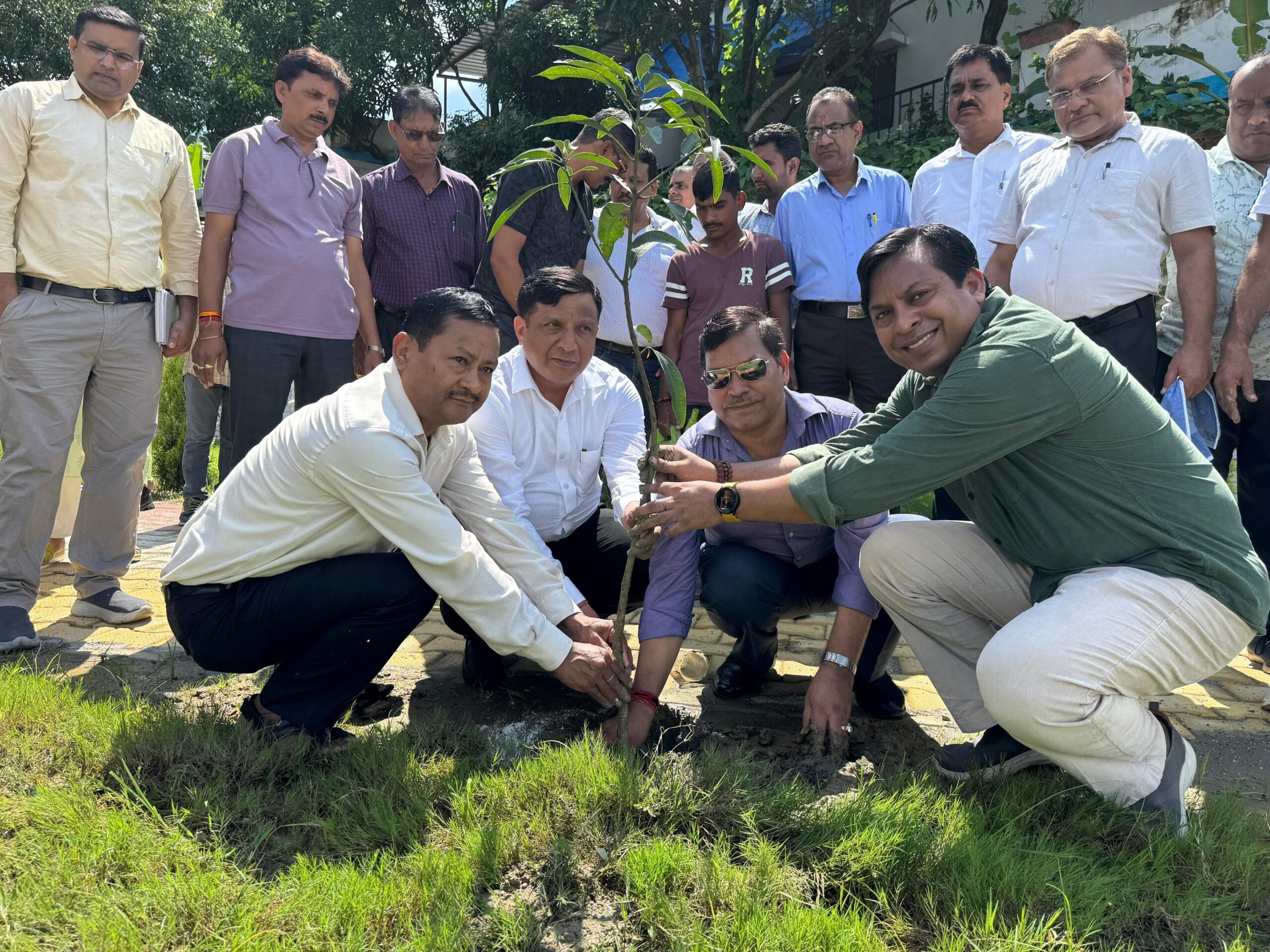 हरेला पर्व पर MDDA की हरित पहल, वृक्षारोपण एवं पौधा वितरण कार्यक्रम का भव्य आयोजन