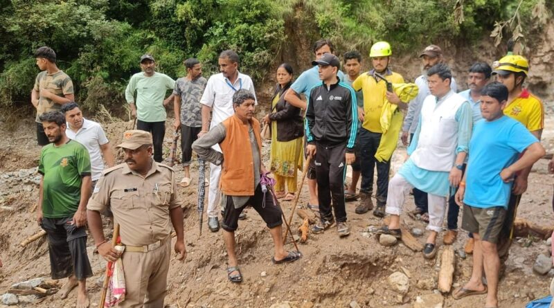 रुद्रप्रयाग, चमोली,  टिहरी और बागेश्वर के कुछ क्षेत्रों में बादल फटने से मचा हाहाकार