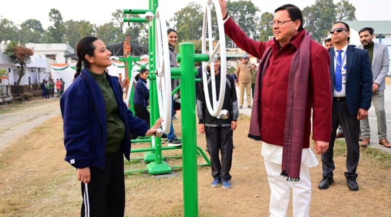 मुख्यमंत्री पुष्कर सिंह धामी ने रायपुर (देहरादून) में संचालित अग्निवीर भर्ती प्रशिक्षण केंद्र का निरीक्षण किया