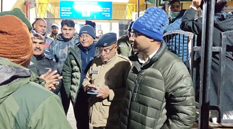 चमोली के पीपलकोटी स्थित निर्माणाधीन टीएचडीसी विष्णुगाड-पीपलकोटी जल विद्युत परियोजना की टीबीएम साइट पर दो लोको ट्रेनों की आपस में टक्कर, 70 श्रमिक घायल