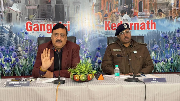 चारधाम यात्रा 2026ः तैयारियों को लेकर गढ़वाल आयुक्त ने की उच्च स्तरीय समीक्षा बैठक, मंदिर परिसरों में मोबाइल और कैमरे पर पूर्ण प्रतिबंध