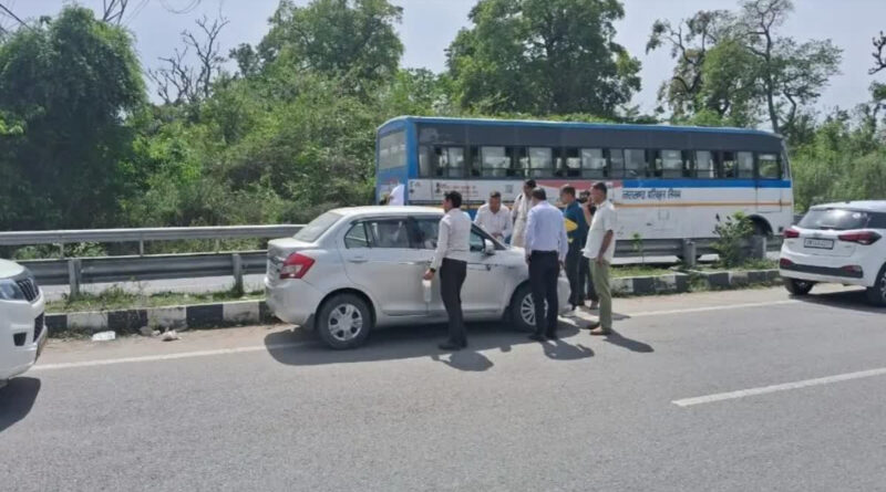 एक लाख रुपए रिश्वत लेते डोईवाला में उप शिक्षा अधिकारी रिश्वत लेते रंगे हाथ गिरफ्तार, आरटीई के बिल के भुगतान के एवज में मांगी थी घूस