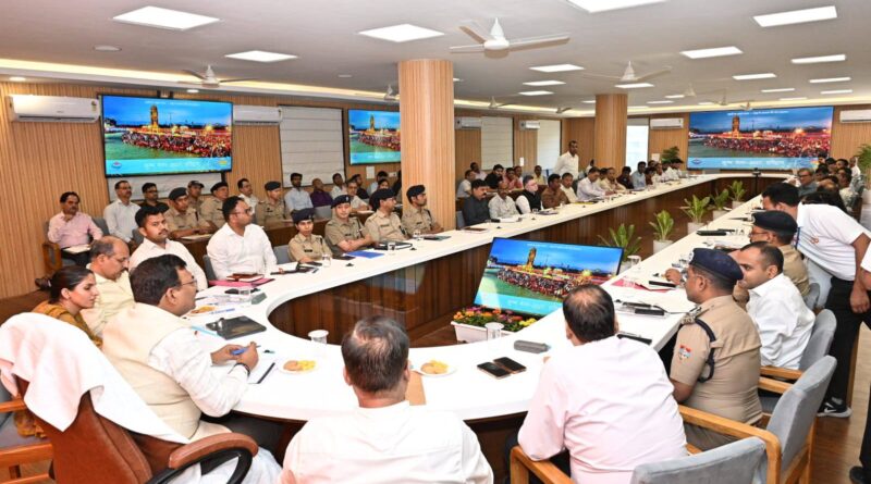 कुंभ मेला-2027 की तैयारियों का जायजा लेने हरिद्वार पहुंचे मुख्य सचिव आनंद बर्द्धन, क​हा- लापरवाही या देरी को गंभीरता से लिया जाएगा