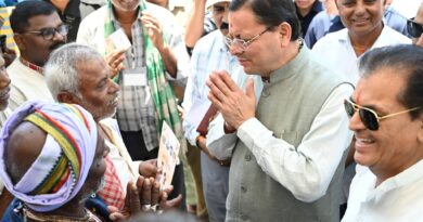 मुख्यमंत्री पुष्कर सिंह धामी ने ऋषिकेश स्थित ट्रांजिट कैंप का औचक निरीक्षण किया, चार धाम यात्रा एवं रजिस्ट्रेशन प्रक्रिया से संबंधित व्यवस्थाओं का जायजा लिया