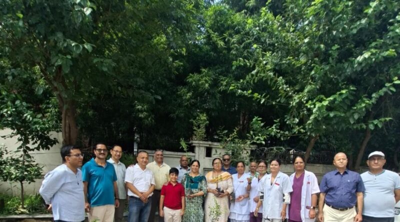 जिला अस्पताल कोरोनेशन देहरादून में पीएमएस डॉ यतेंद्र सिंह के नेतृत्व में हरेला पर्व उत्साह से मनाया