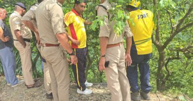 देवप्रयाग के समीप बोलेरो वाहन गहरी खाई में दुर्घटनाग्रस्त, पांच लोगों की मौत