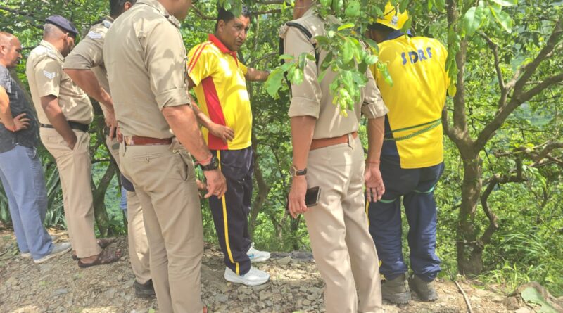 देवप्रयाग के समीप बोलेरो वाहन गहरी खाई में दुर्घटनाग्रस्त, पांच लोगों की मौत