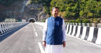 मुख्यमंत्री पुष्कर सिंह धामी ने रुद्रप्रयाग में चारधाम सड़क परियोजना के अंतर्गत निर्मित पुल एवं सुरंग परियोजना का अवलोकन किया, कहा-जल्द ही विधिवत लोकार्पण किया जाएगा