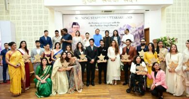 मुख्यमंत्री धामी ने सोशल मीडिया कंटेंट क्रिएटर्स से किया संवाद, उत्तराखंड की संस्कृति, परंपराओं और स्थानीय उत्पादों को वैश्विक पहचान दिलाने का किया आह्वान